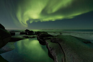 Nordlichtspiegel am Uttakleiv